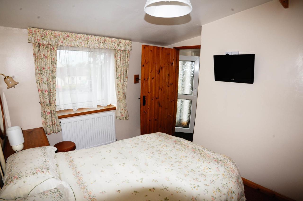 Greyfield Farm Cottages Farmborough Exteriér fotografie
