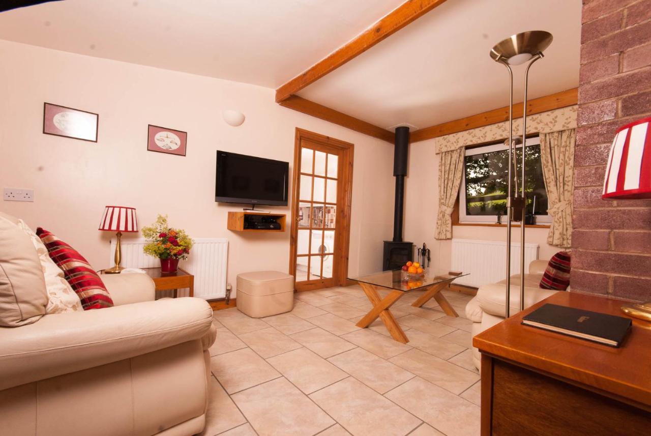 Greyfield Farm Cottages Farmborough Exteriér fotografie